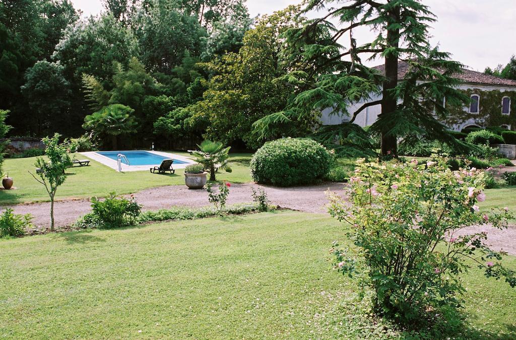 Chateau De Mesnac Buitenkant foto